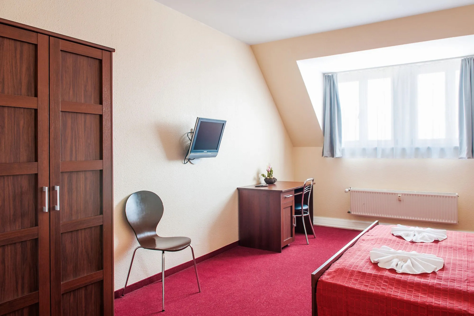 Mikon Eastgate Hotel