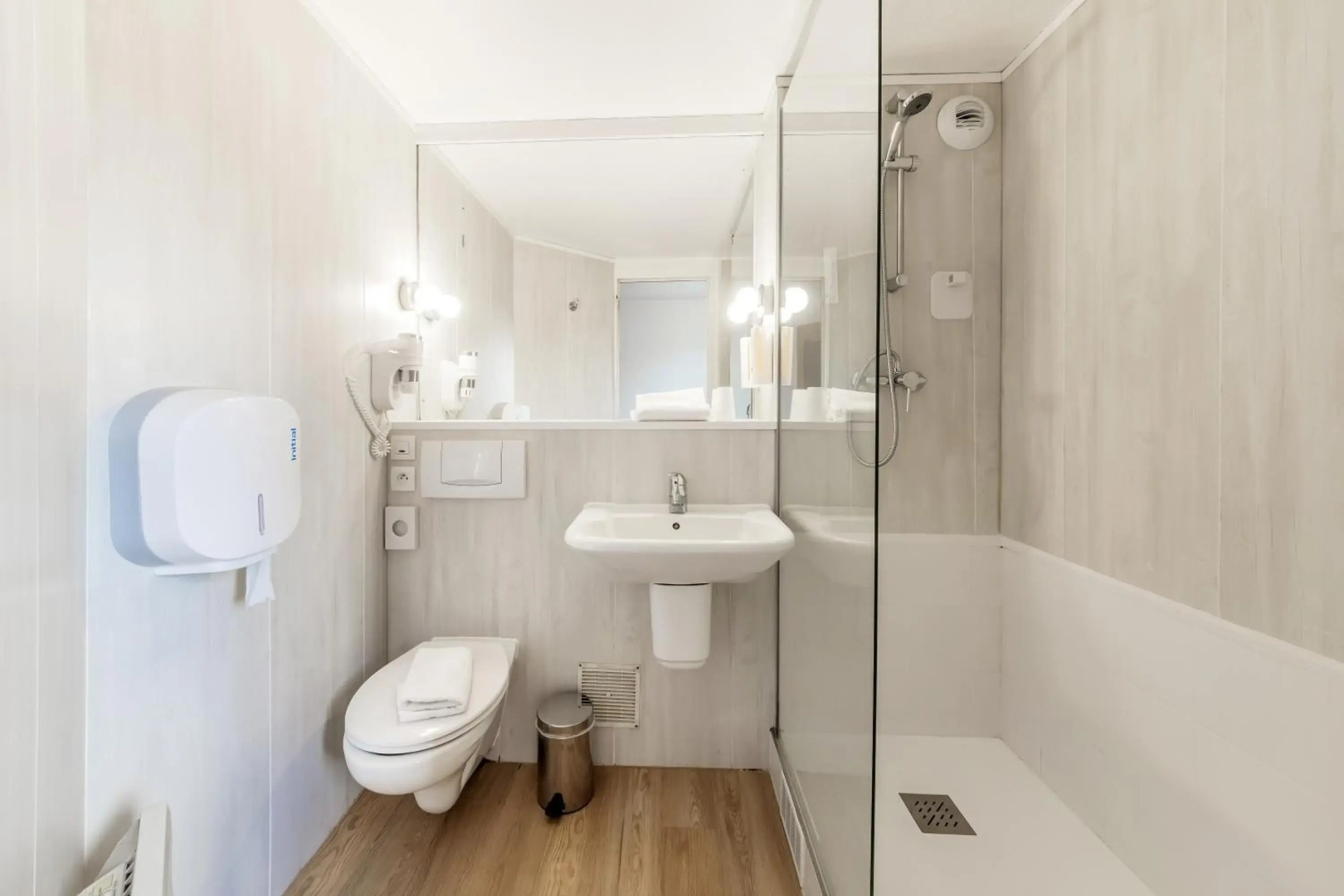 Comfort Hotel Evreux