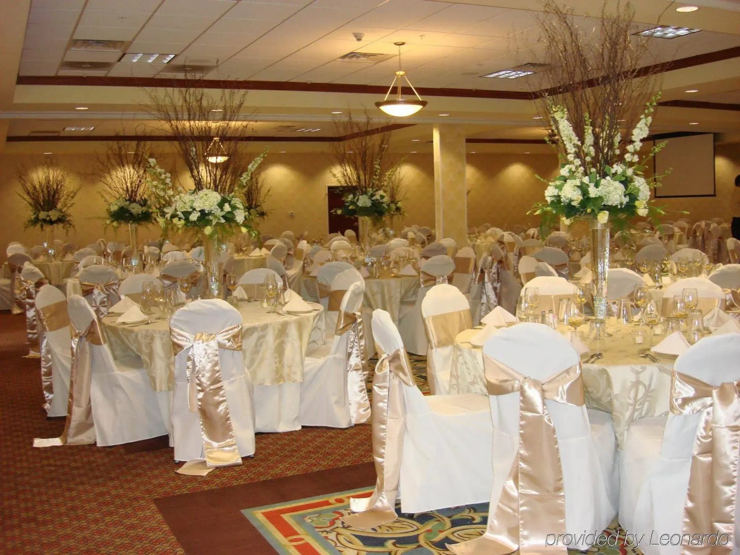 Holiday Inn Quincy East by IHG