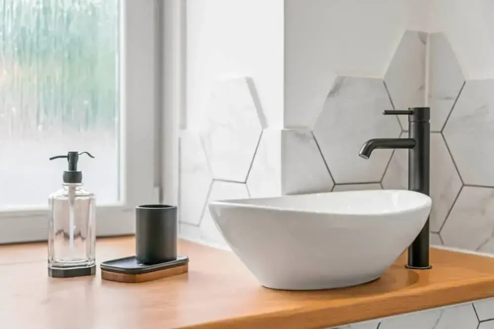 Stylish 4 Bed-town Centre