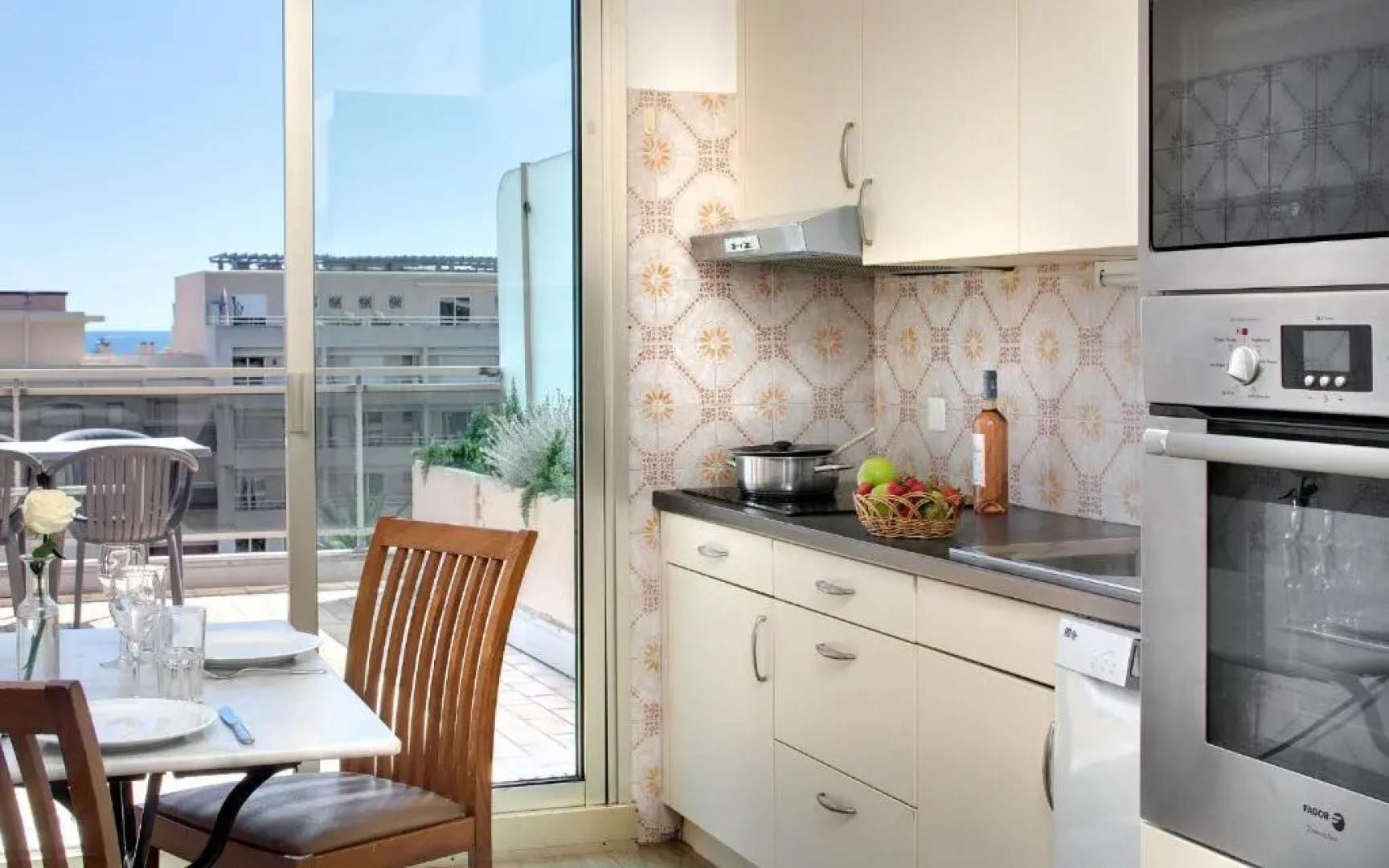 The Originals Les Strélitzias Boutique Hotel & Residence