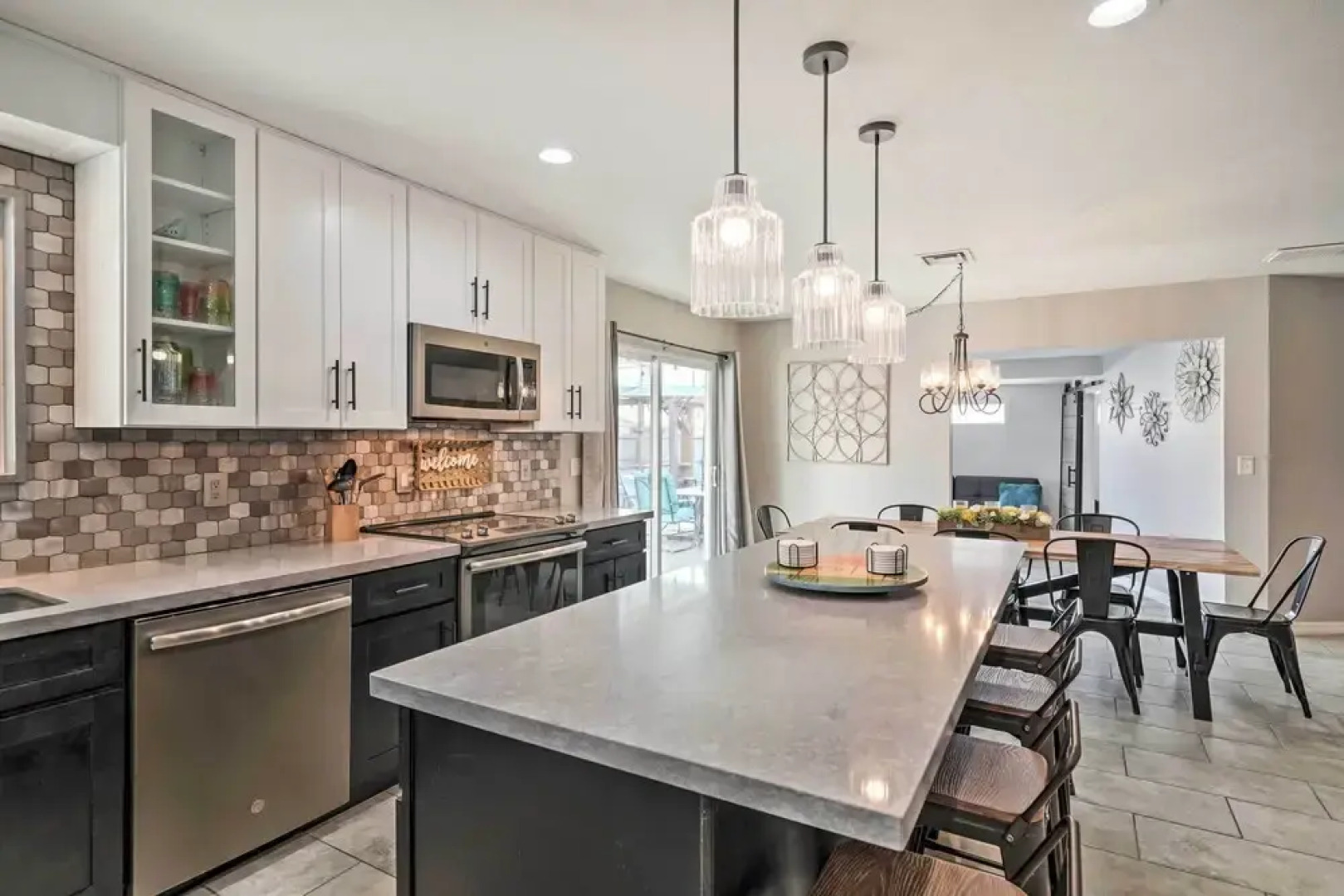 Lake Havasu Getaway w/ Private Pool & Hot Tub