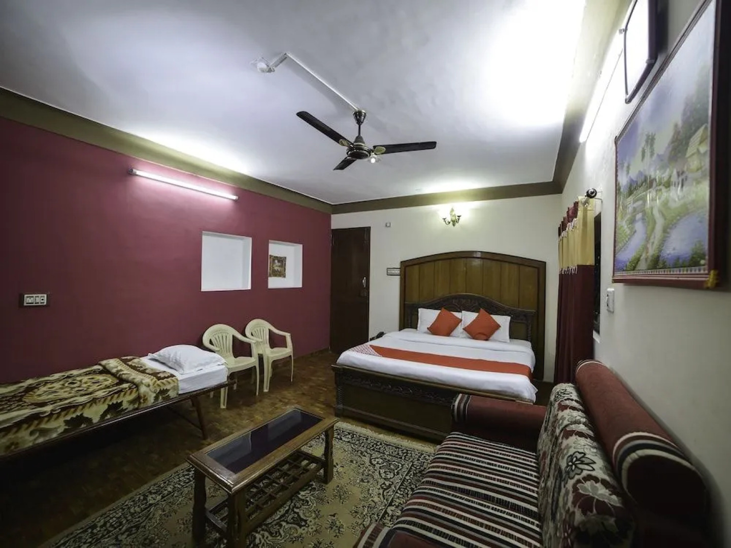OYO 28641 Vijaya Deepa Guest House