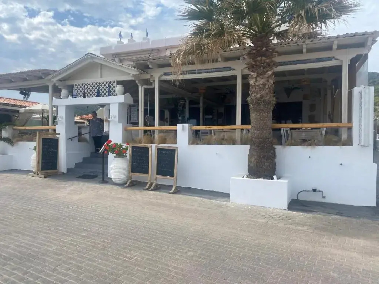 Hotel Beach Amaryllis