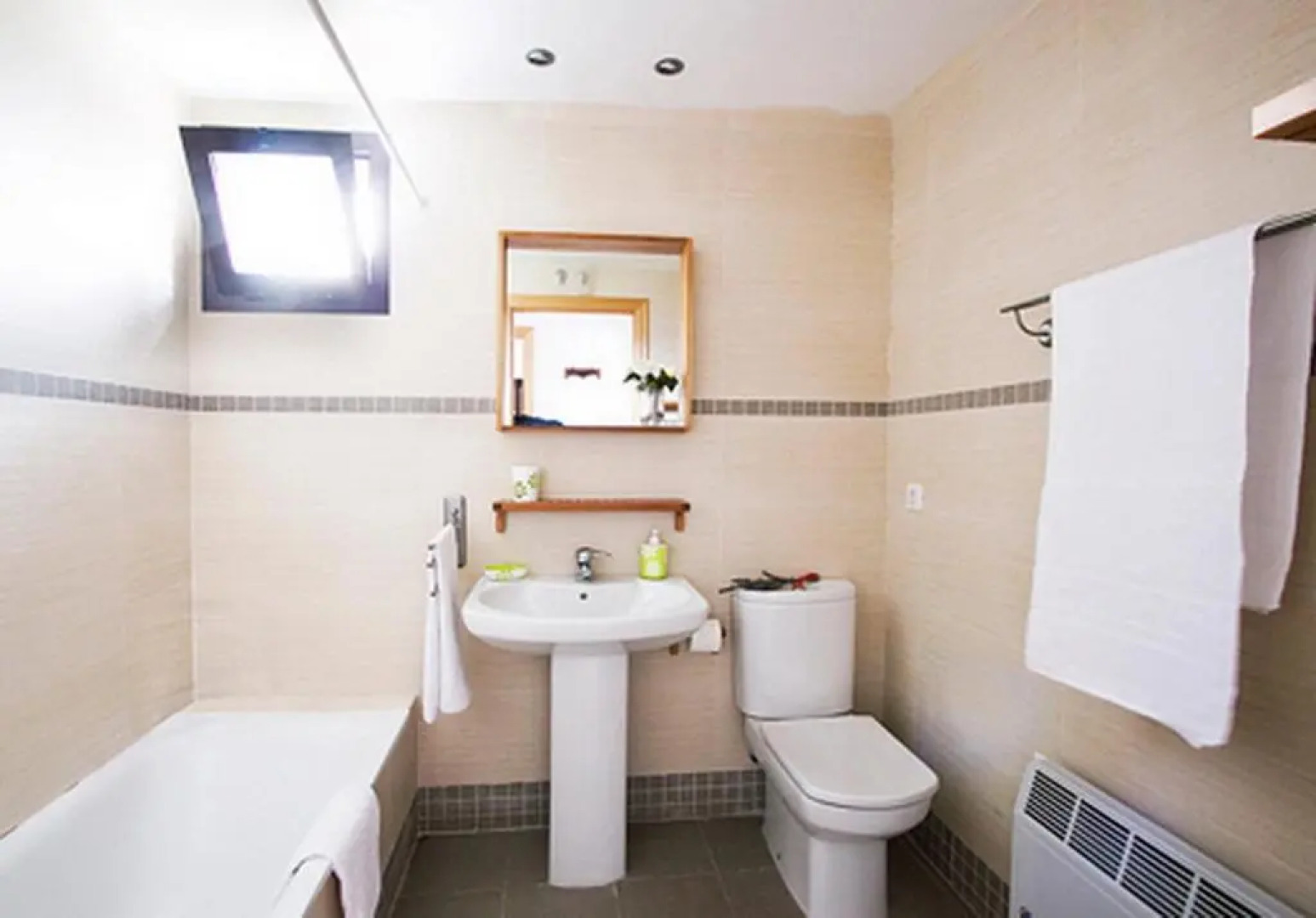 Apartamento Vistas Peña Telera con WIFI 600Mb