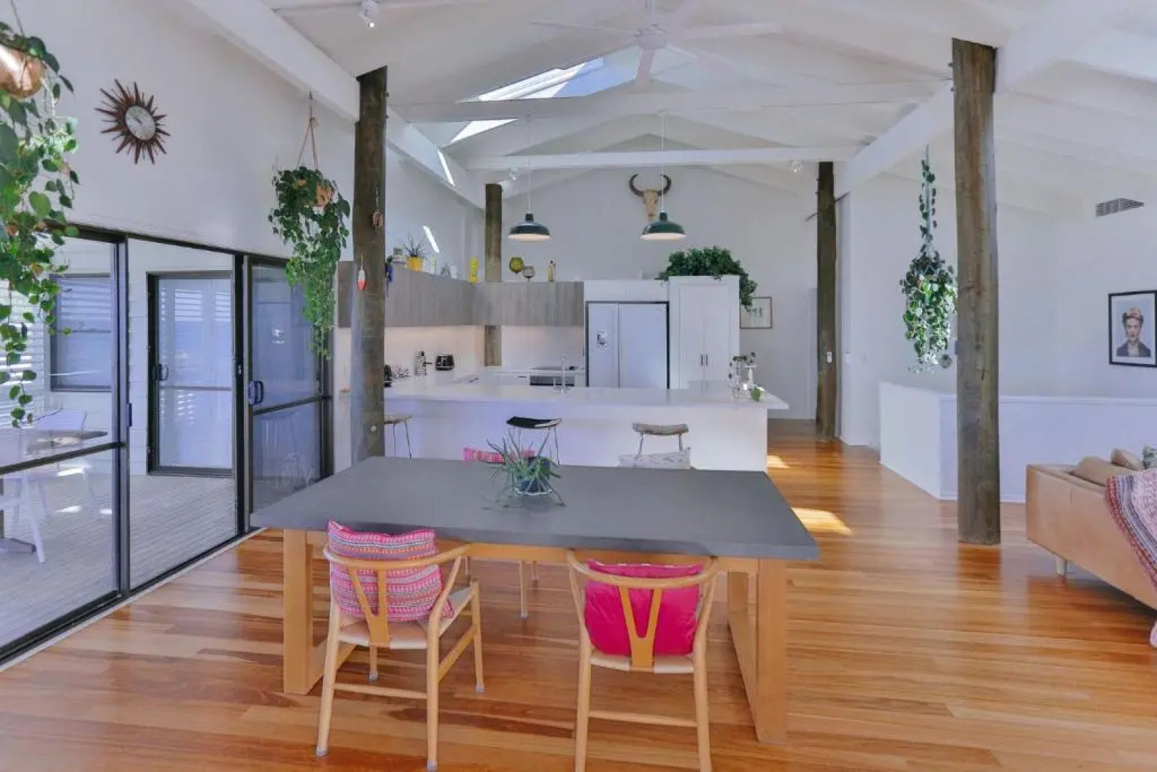 15 McAnally Drive Fabulous Family Home with Magnificent Ocean Views Pool Walk to Beach