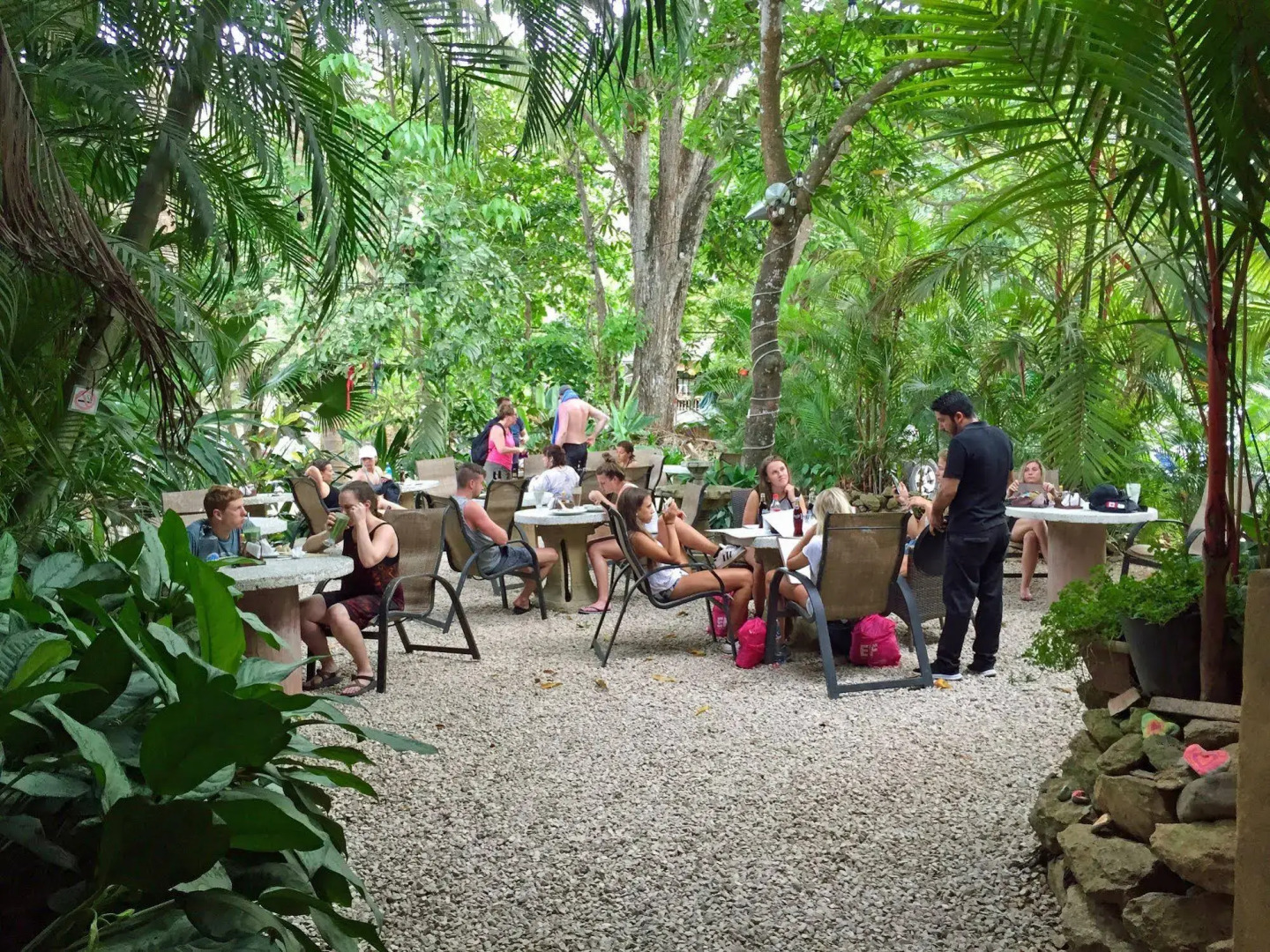 El Sano Banano Beachside Hotel