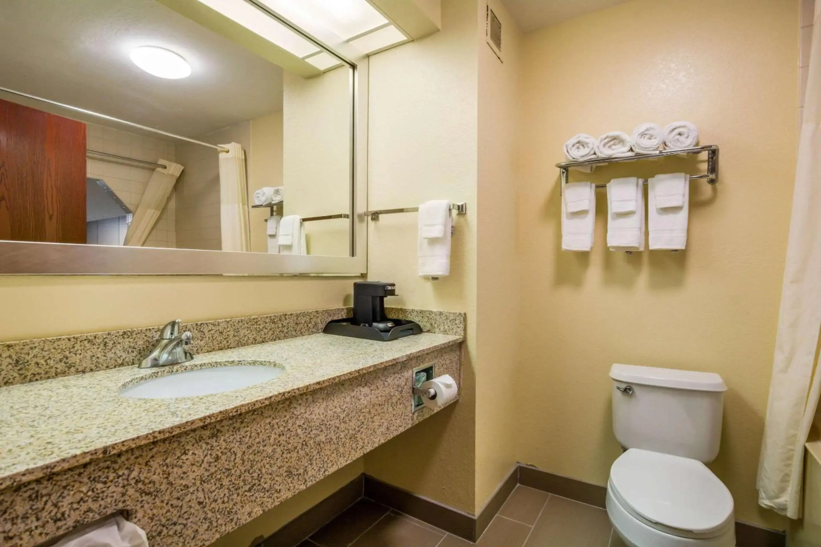 Quality Inn & Suites Sellersburg - Louisville Area