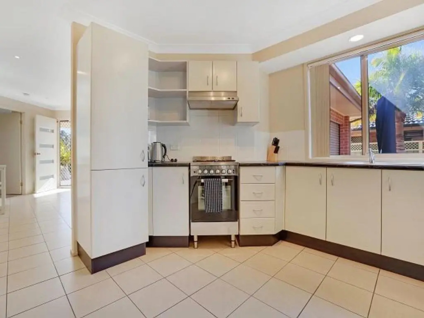 Pool Paradise in the Heart of Vincentia