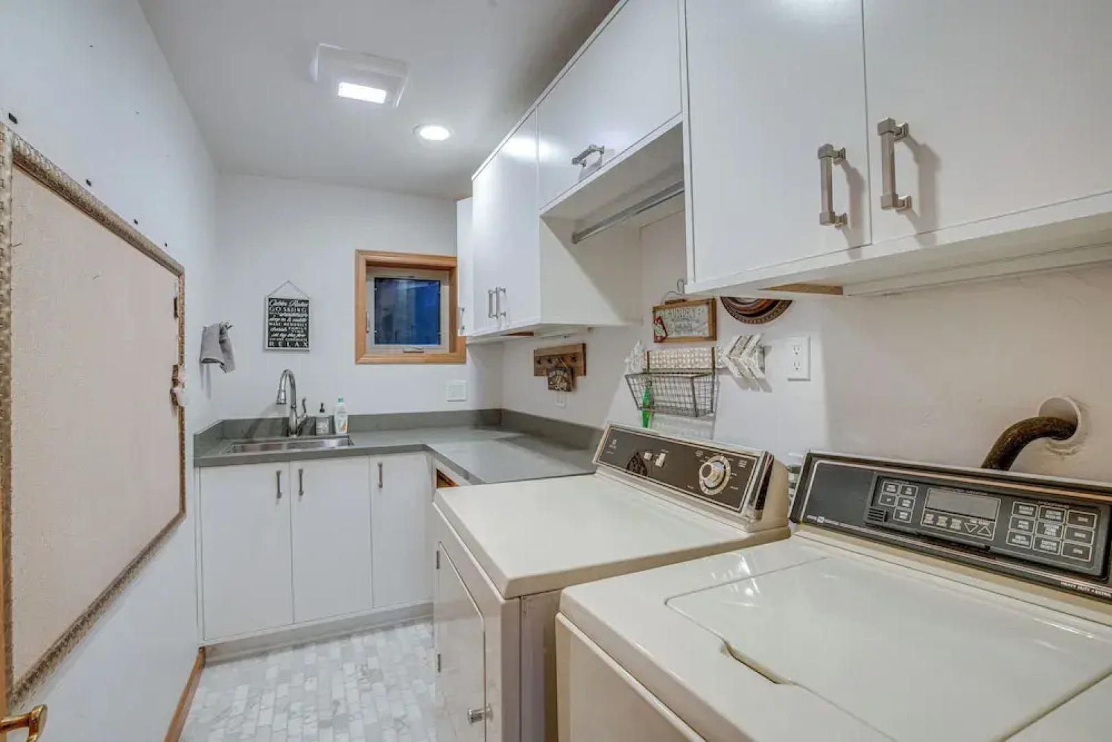 Close to Trails: Family-friendly Stateline Home!