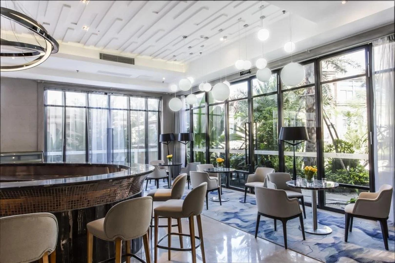 Coral Palace Holiday Inn