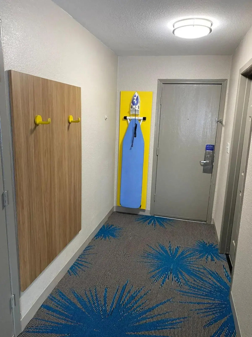 Days Inn by Wyndham Waco University Area