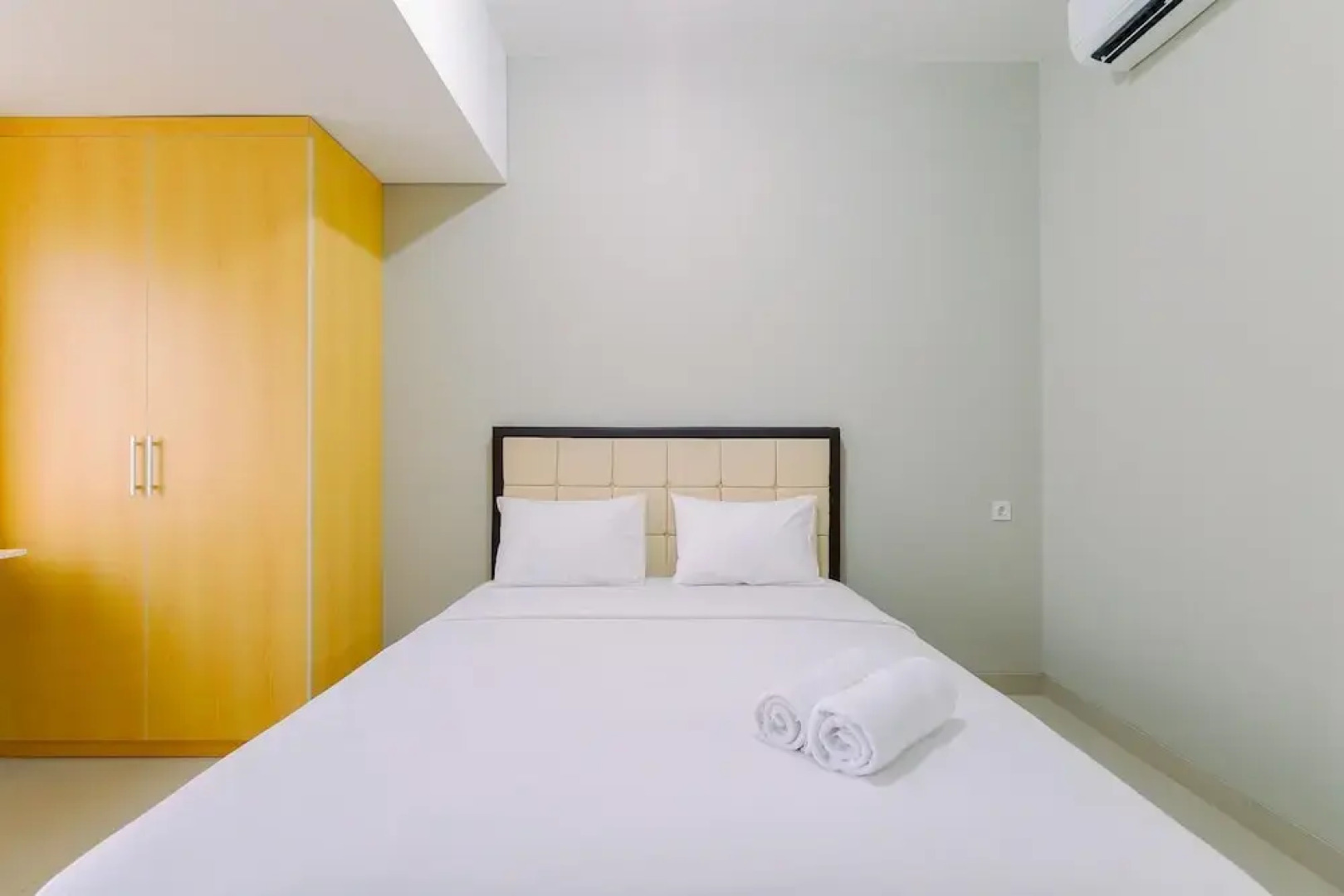 Homey Studio At Lrt City Sentul - Royal Sentul Park Apartment