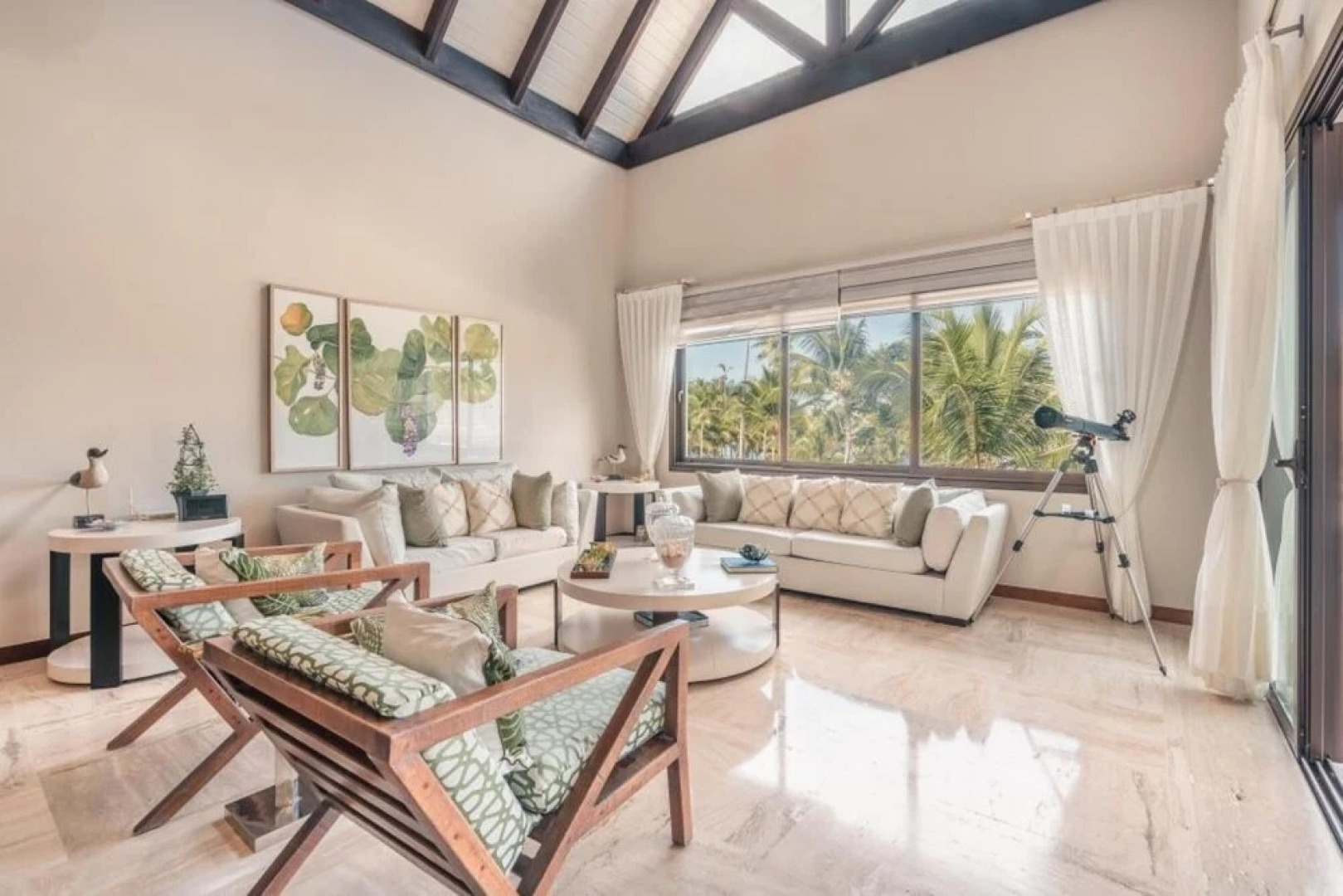 Outstanding El Portillo 2BR Apt