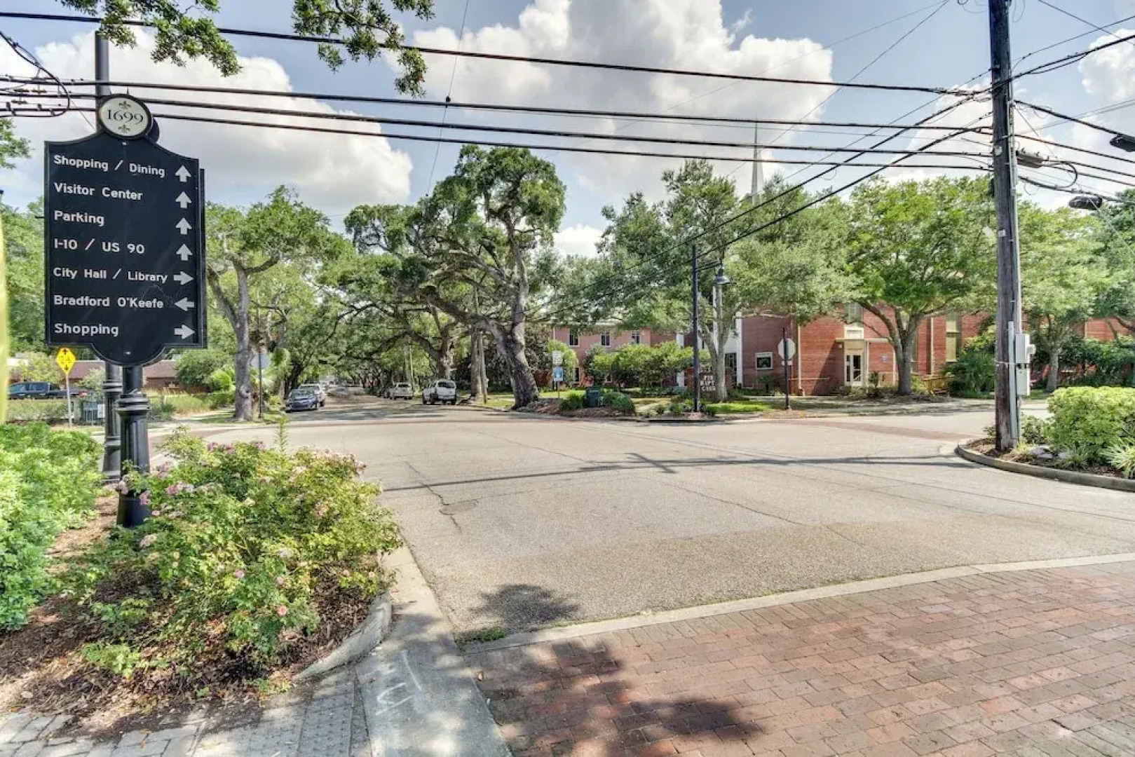 Charming Dtwn Retreat: 1 Mi to Ocean Springs Beach