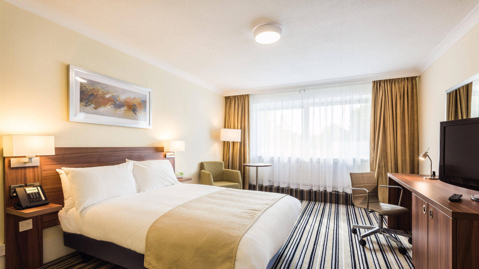 Holiday Inn Reading West by IHG