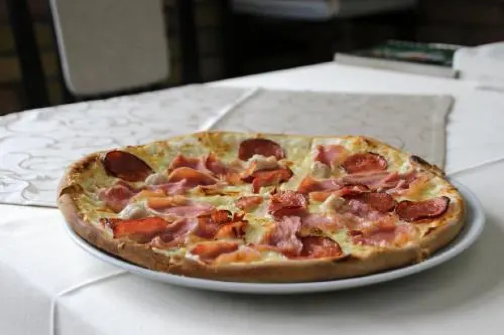 Astoria Hotel & Restaurant