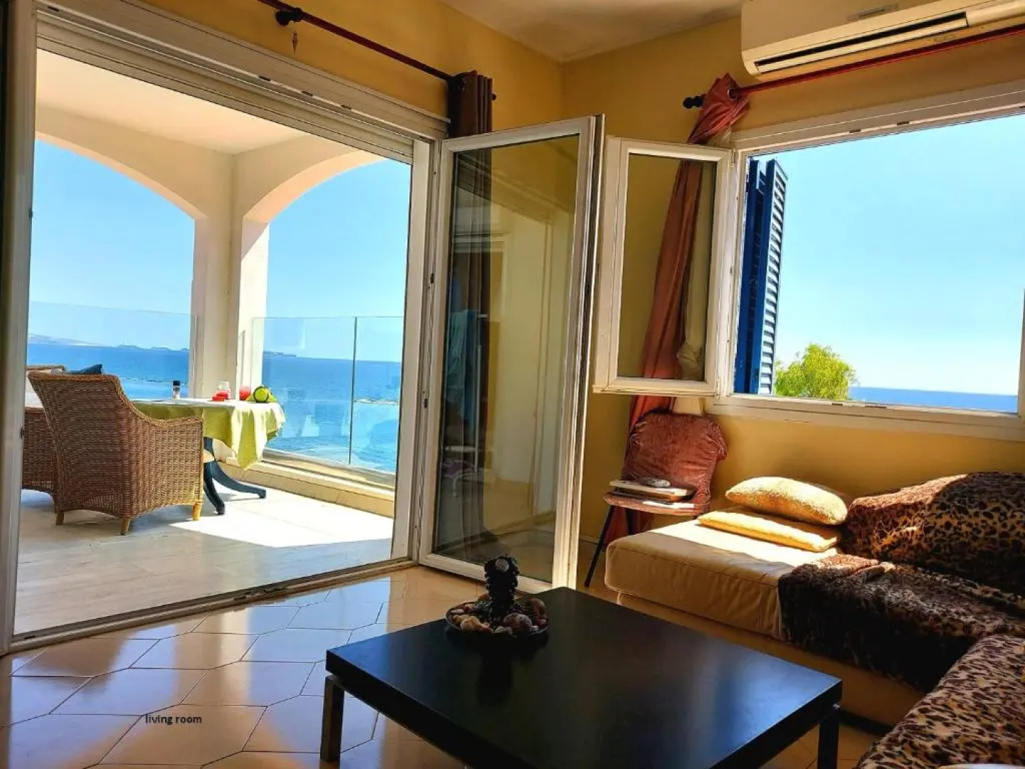 Lovely Seafront Place on 1st line with Sea&Mountain view in Green Peaceful GalatexComplex