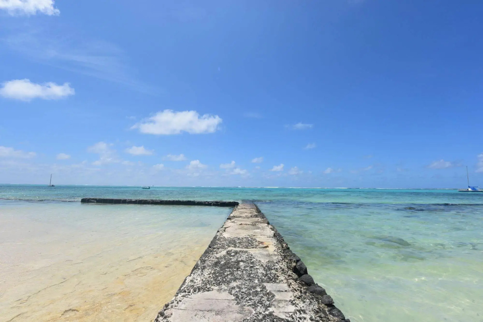 Eolia Luxury Beachfront Villas by BARNES