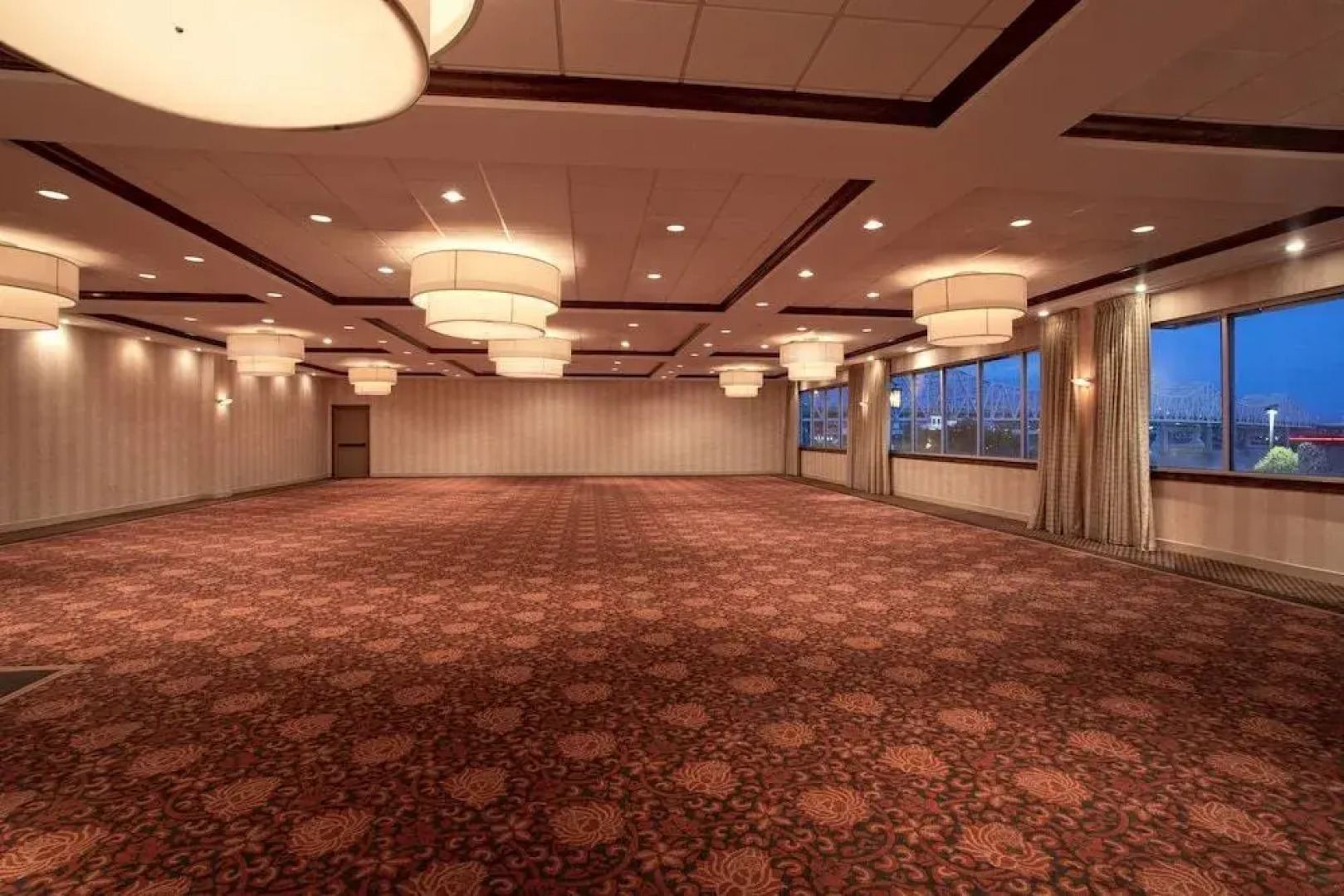 Sheraton Louisville Riverside Hotel