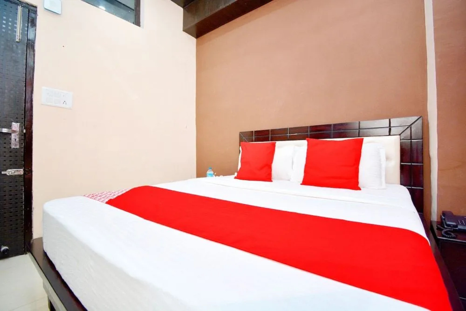 Oyo 42945 Surya Hotel