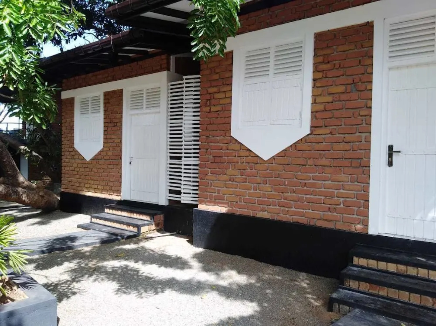 seth way echo village