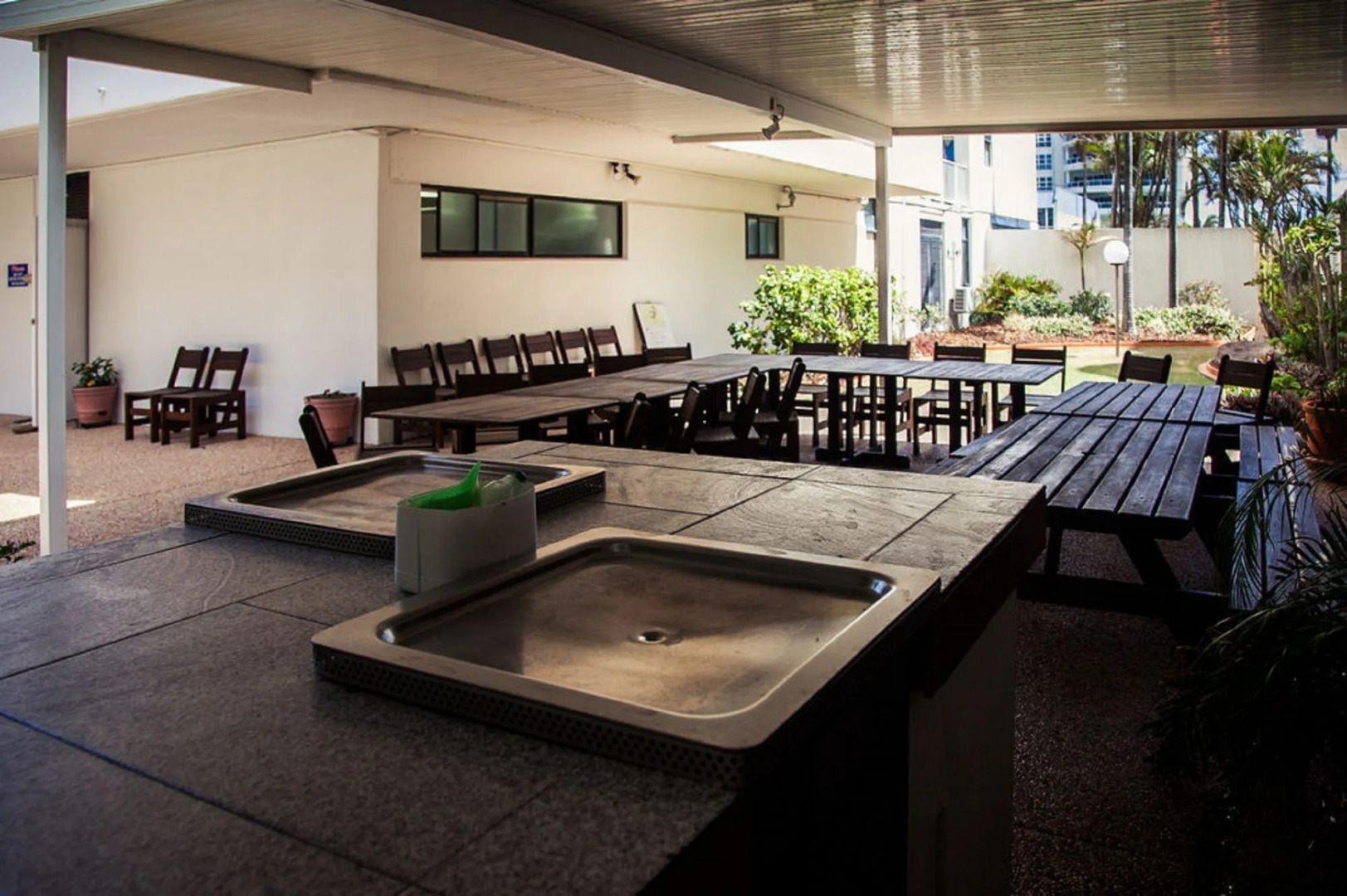 Elouera Tower Beachfront Apartments