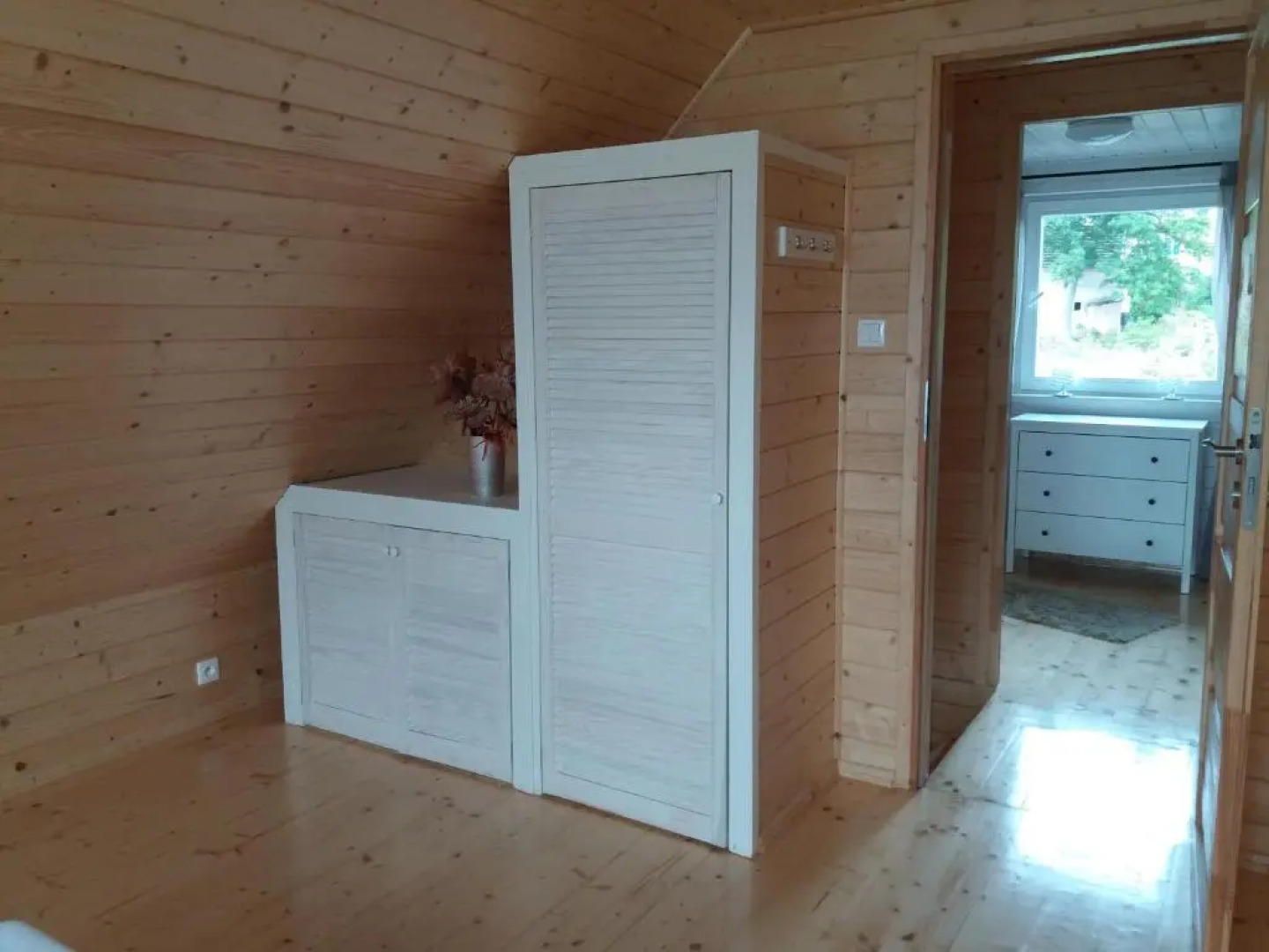 Szary Domek Nad Jeziorem 2