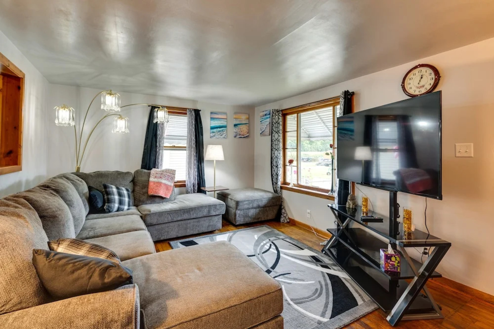 Pet-friendly Ohio Retreat w/ Patio & Fire Pit!