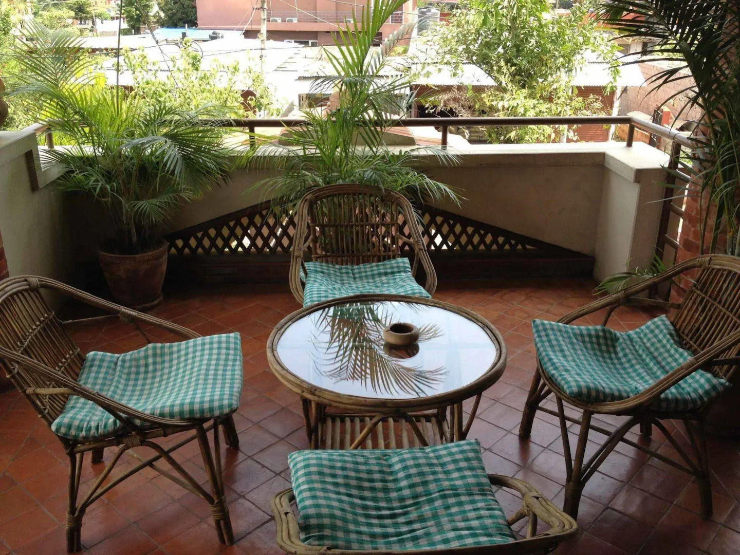 Vardan Resort n' Apartment