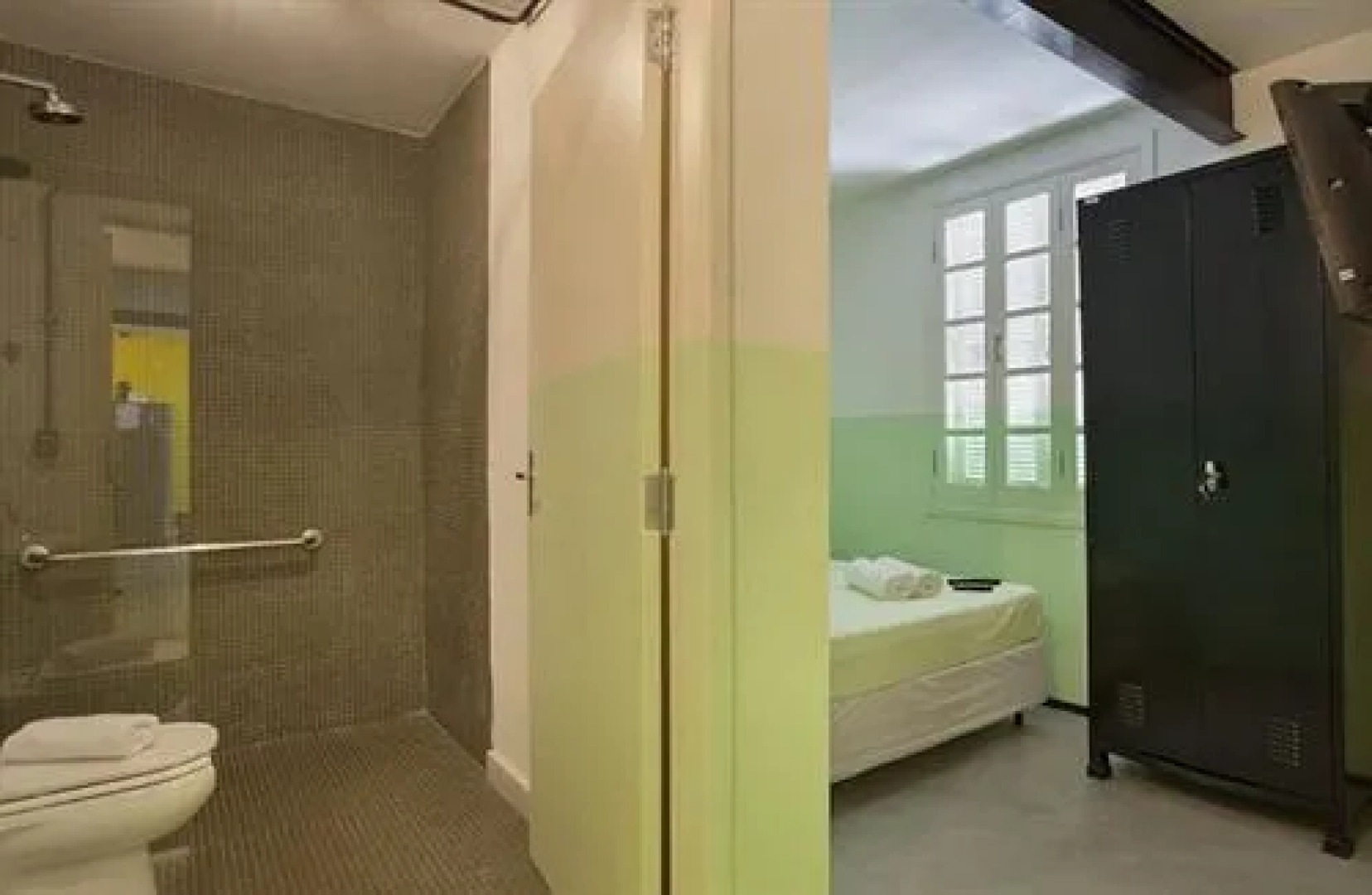 Contemporâneo Hostel