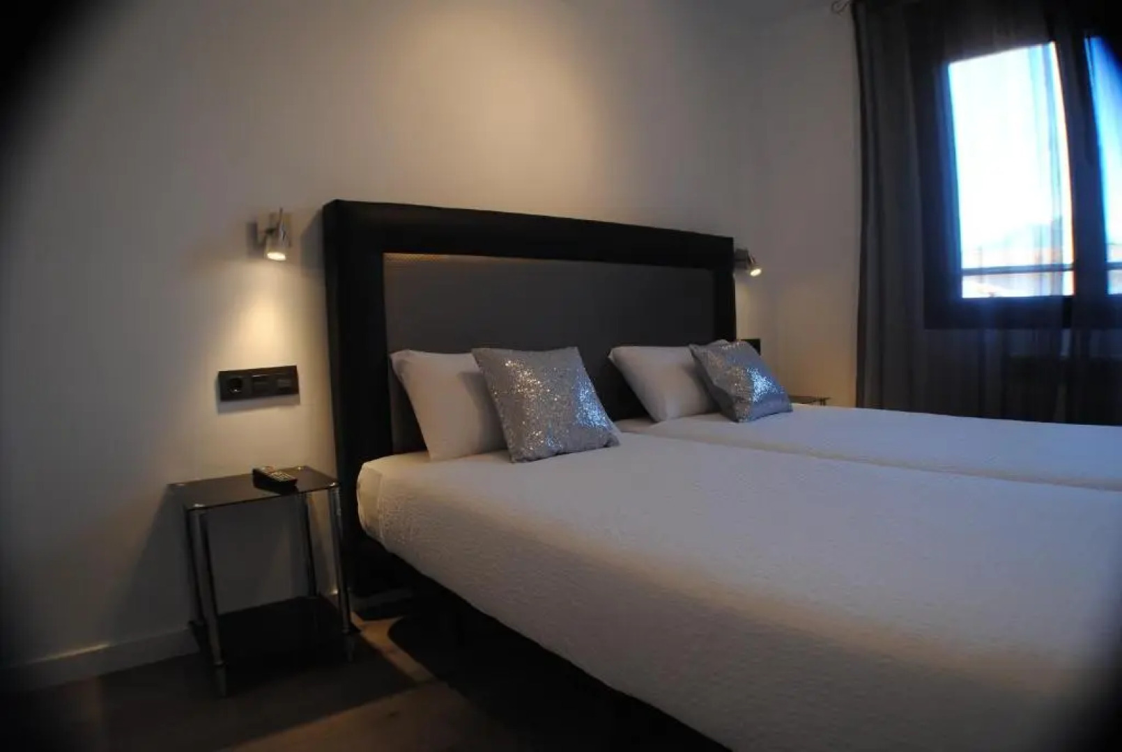 El Picu 7. Apartamentos.