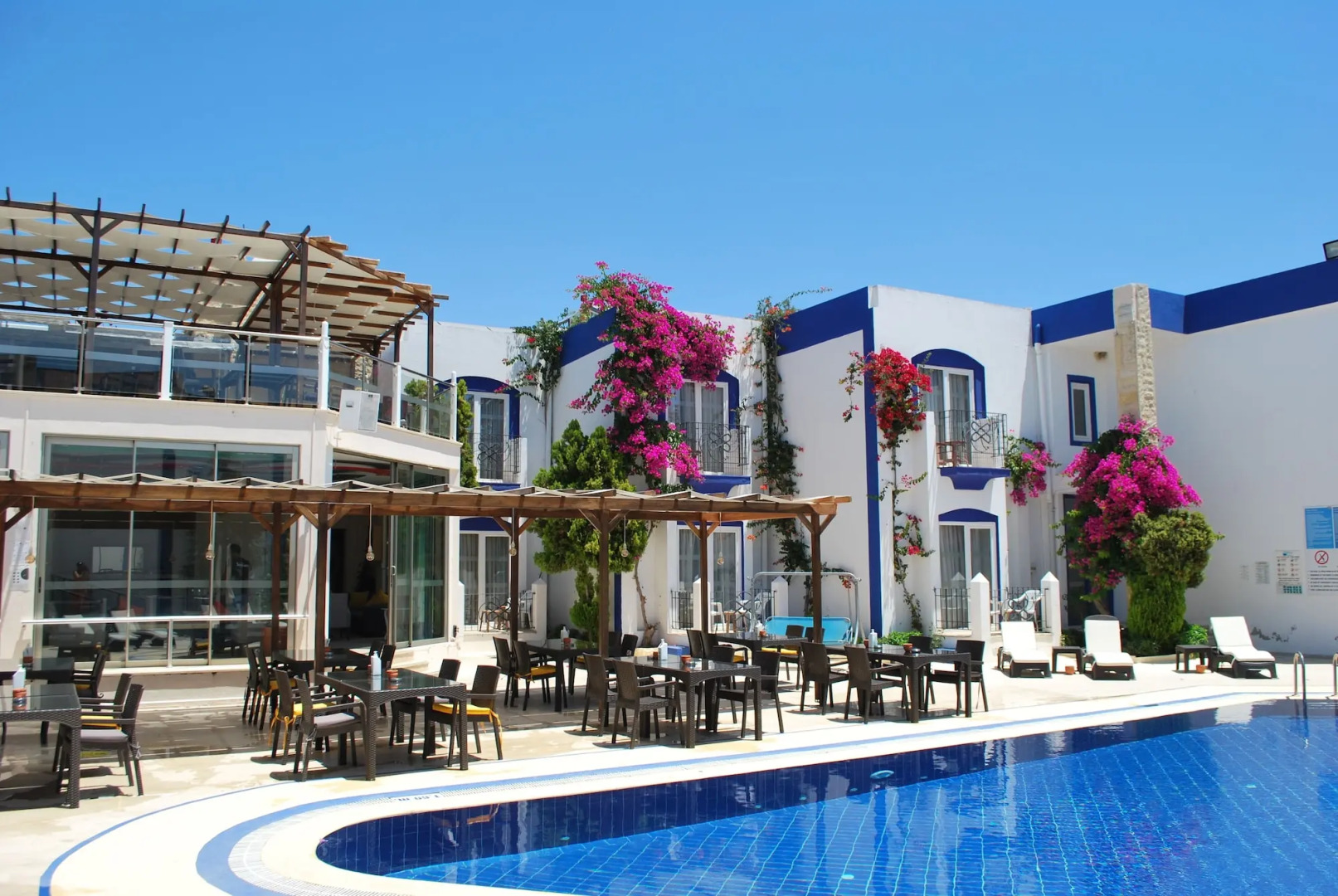 Serpina Hotel - Adults Only