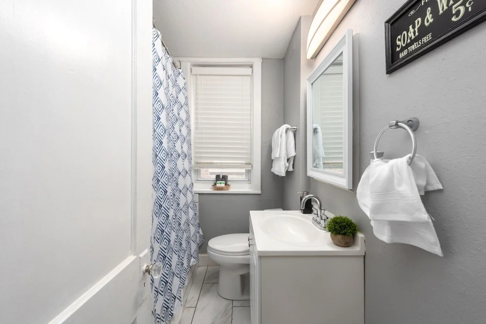 Central Garden Getaways Corp Rentals by NamaStay