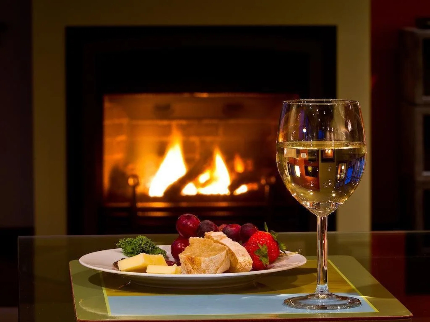 Island Inn at 123 West