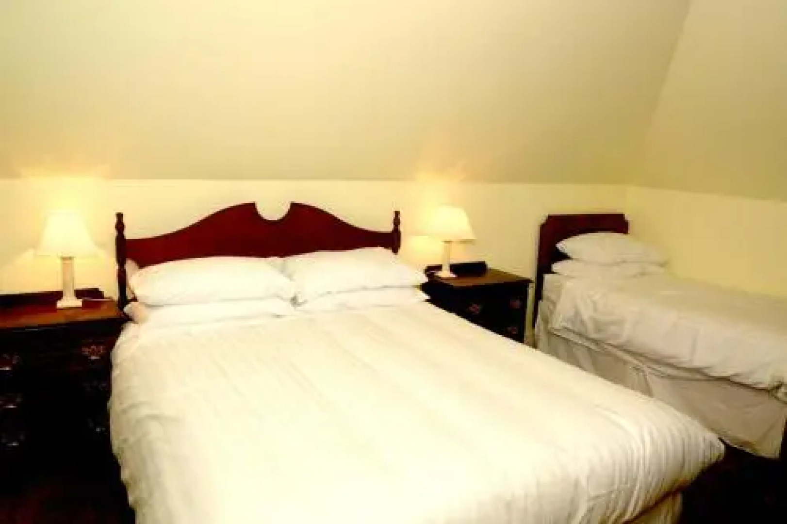 The Gate Lodge Cannaway House