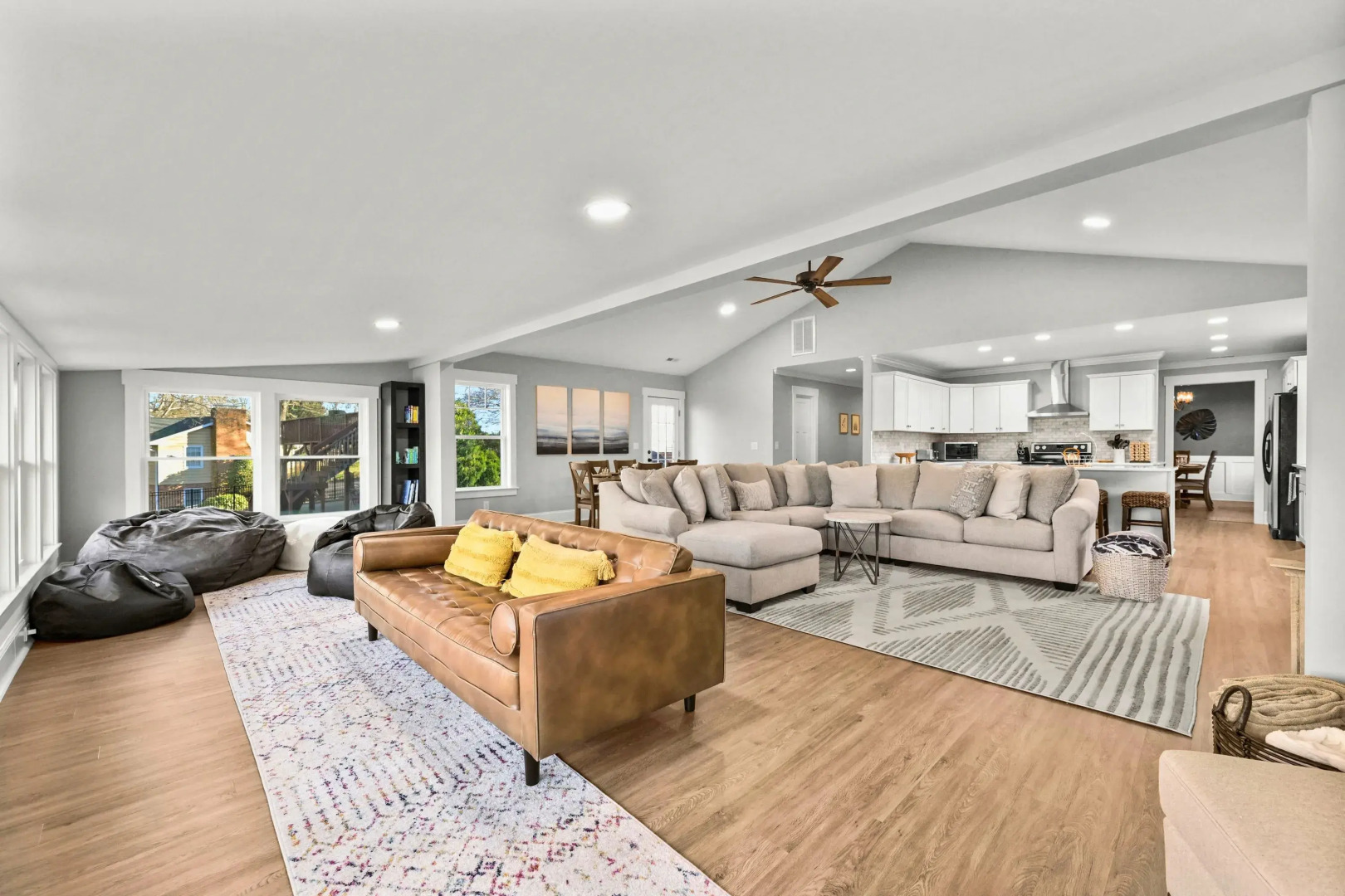 Dock Days by Avantstay Swimming Platform Dock