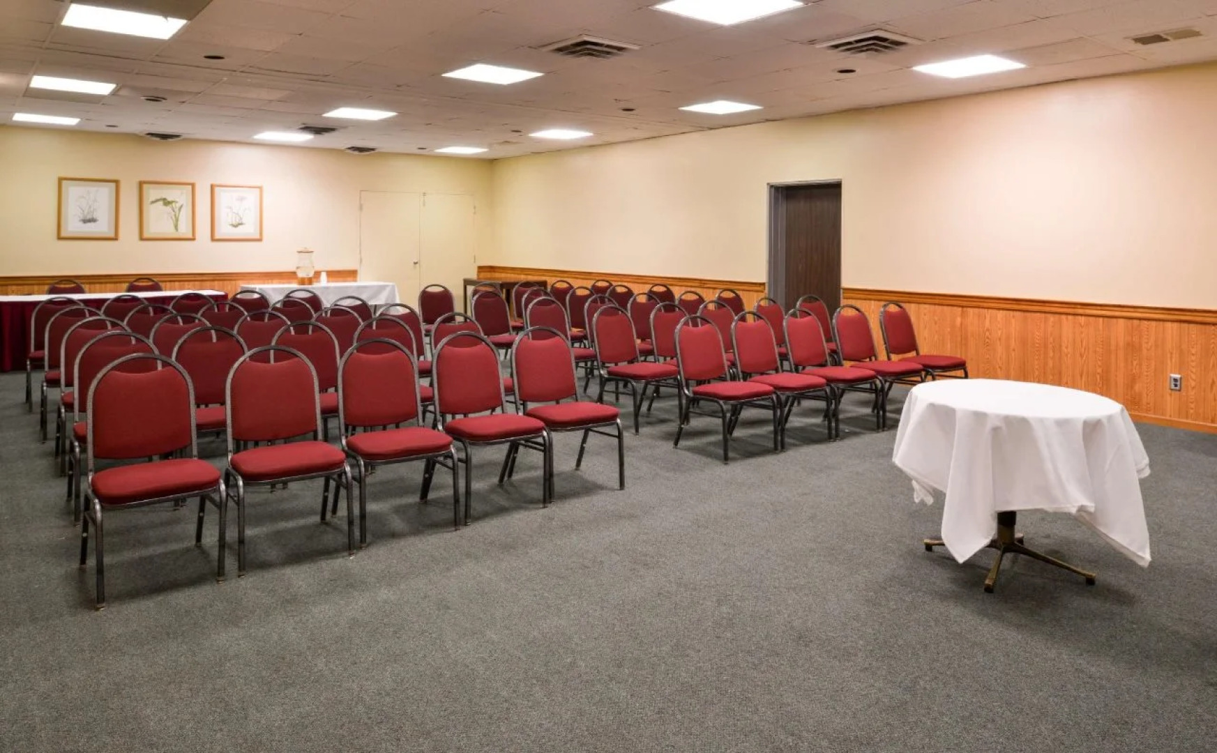 Americas Best Value Inn - Campus View