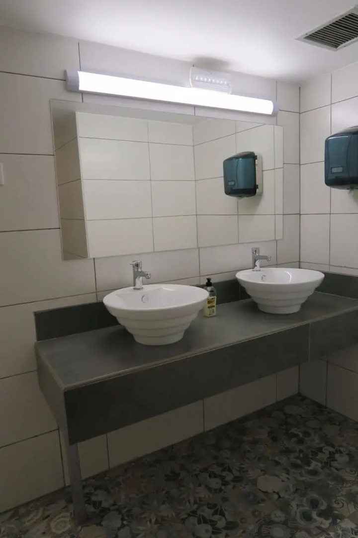 Sea 'n Lake View Hotel Apartments