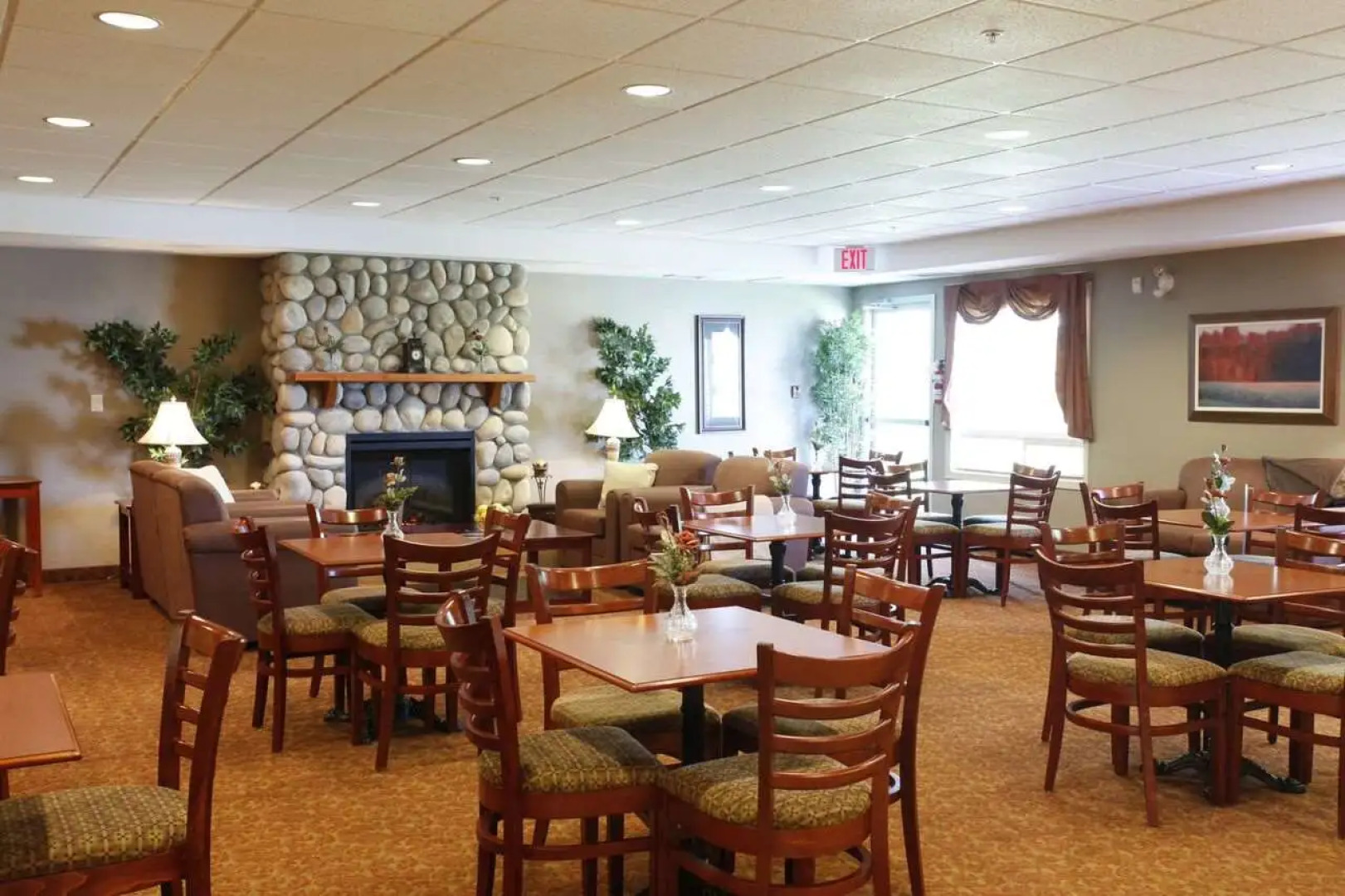 Coast Grimshaw Hotel & Suites