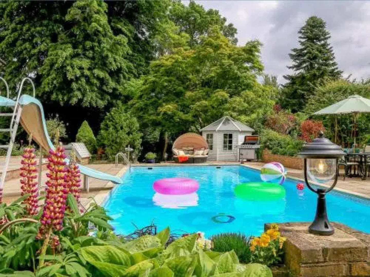 The Manor Coach House