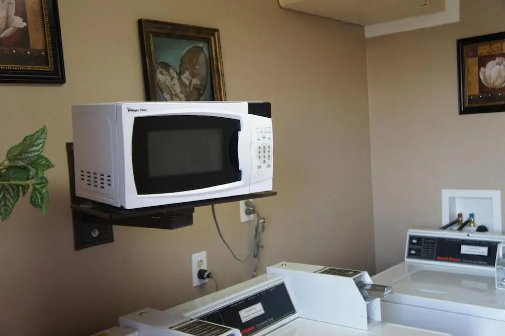 Days Inn by Wyndham Victorville