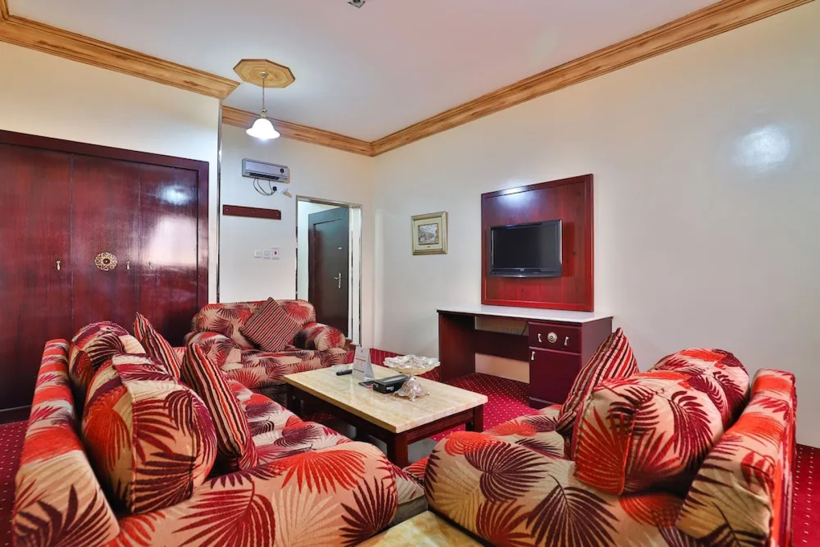 OYO 380 Crown Hotel Najran