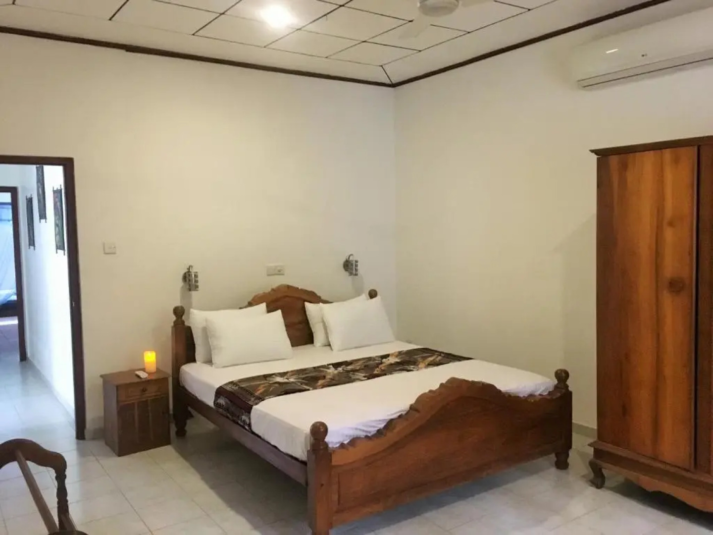 Swiss Villa Moragalla Beach