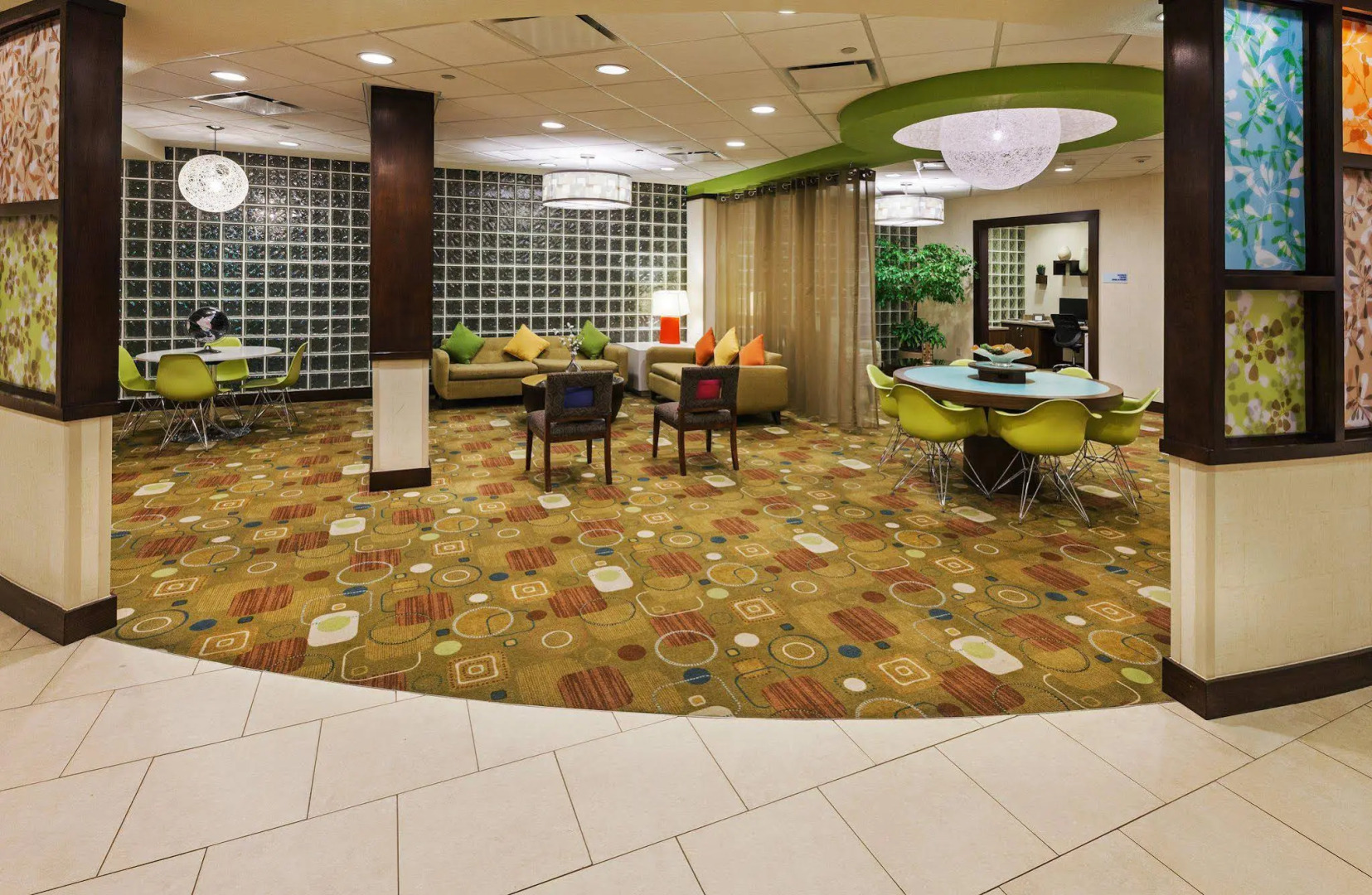 Holiday Inn Express & Suites Fort Worth Downtown by IHG