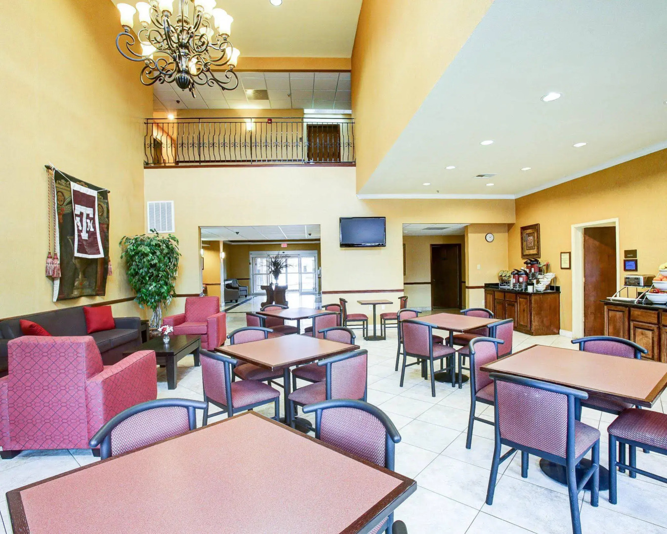 Comfort Suites Texas Ave.