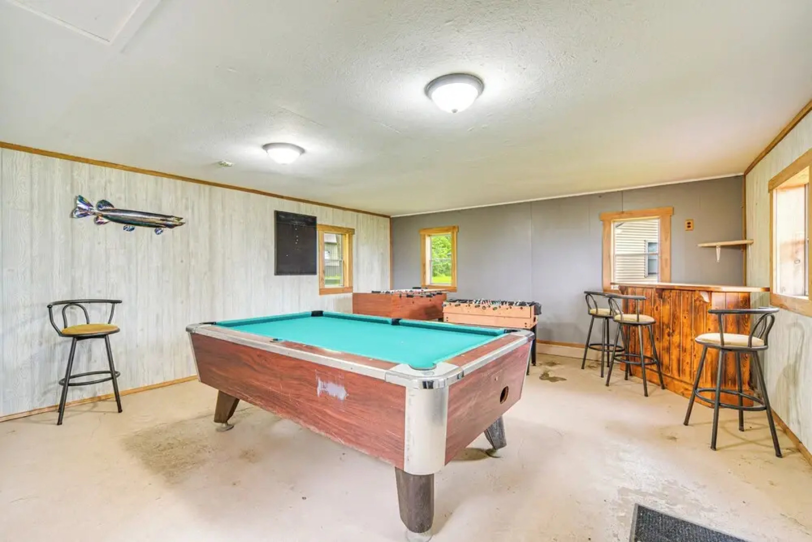 Wisconsin Lakeside Cottage w/ Deck, Views