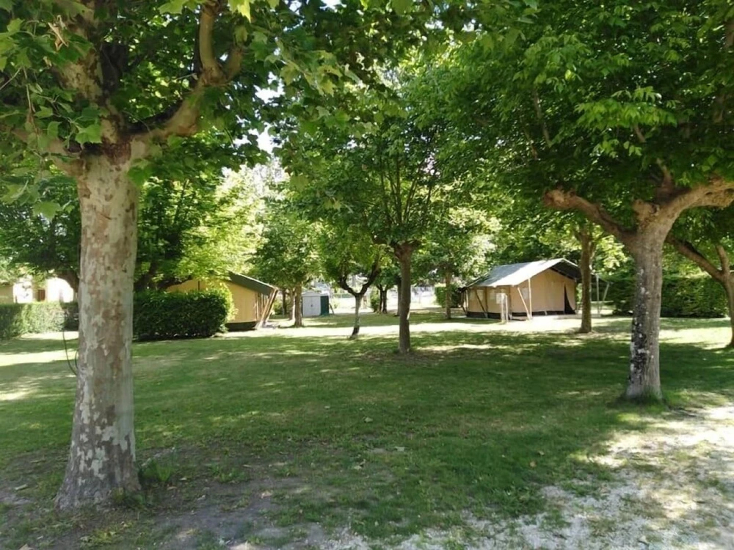 Camping Aubeterre-Sur-Dronne