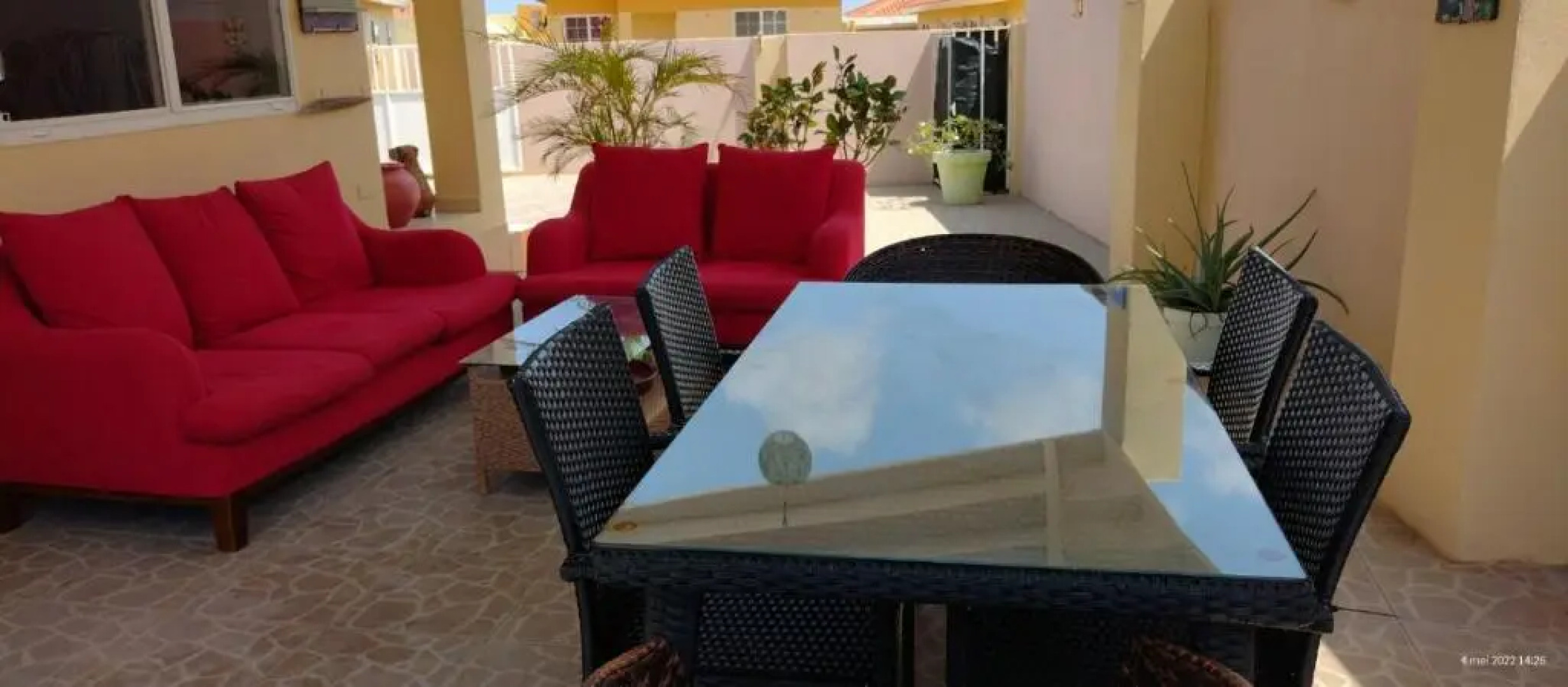 Cozy Home Under the Sun, With Swimmingpool