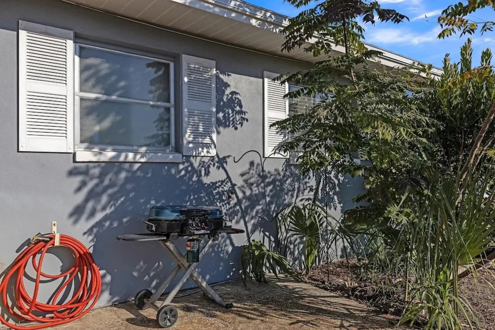 Waterfront Retreat W/ Canal Access 3 Bedroom Home